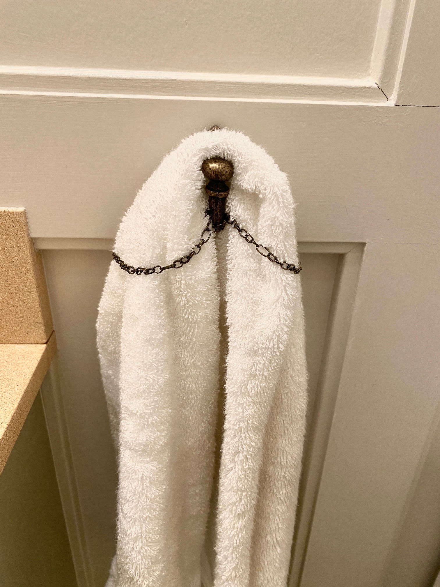 powder room towel